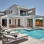 Anthis Luxury - A Haven Of Serene Modern Elegance, By Zantewize Villa