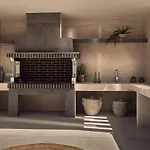 Anthis Luxury - A Haven Of Serene Modern Elegance, By Zantewize Villa *
