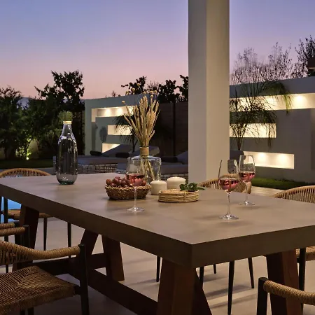 Vilă Anthis Luxury - A Haven Of Serene Modern Elegance, By Zantewize