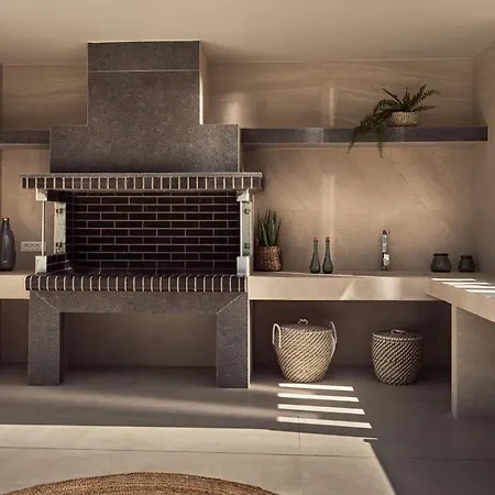 Anthis Luxury - A Haven Of Serene Modern Elegance, By Zantewize Willa *